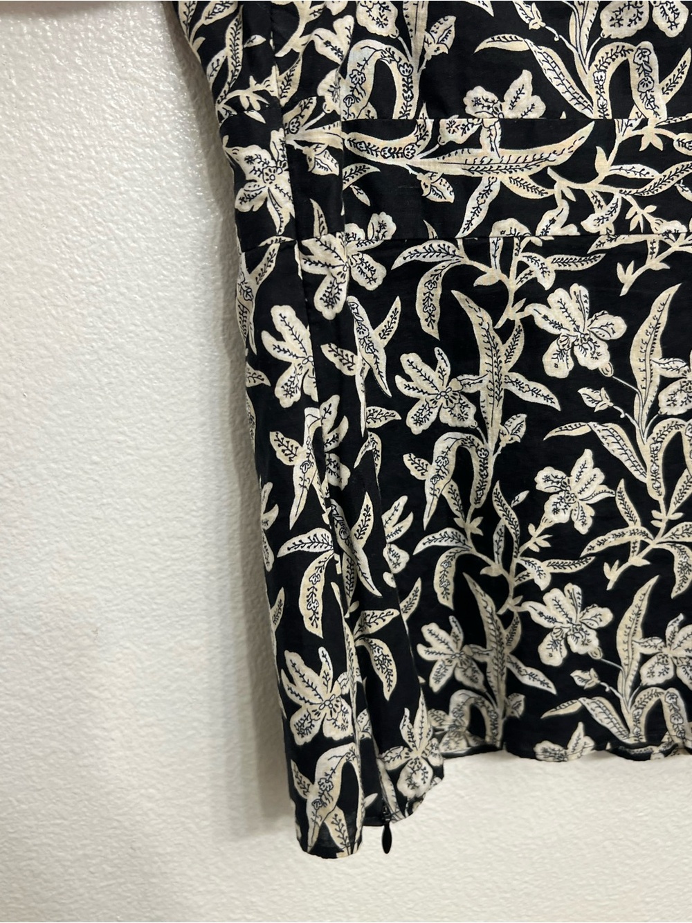 GAP Vintage Y2K Black White Floral Babydoll Tank Top Camisole Size M - Picture 9 of 9